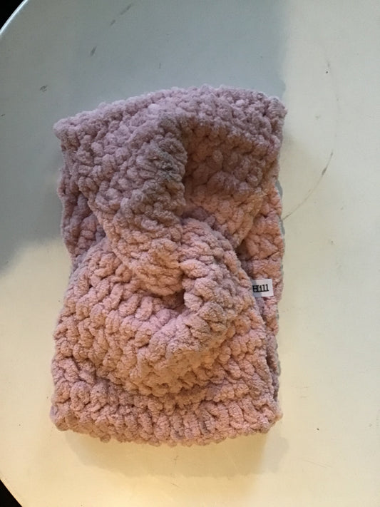 Chunk crotchet pink snood